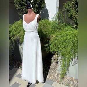 Alfred Angelo White Sleeveless Wedding Dress size S/M
